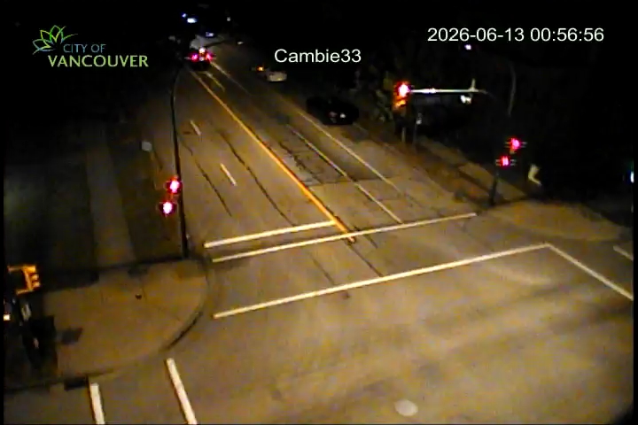 Cambie St & W 33rd Ave - N