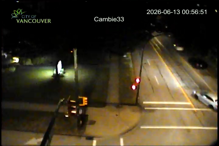 Cambie St & W 33rd Ave - W