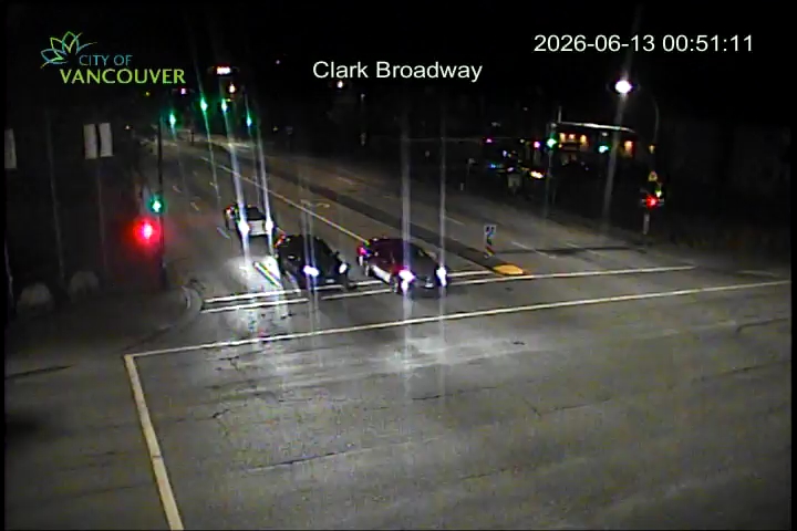 Clark Dr & E Broadway - S